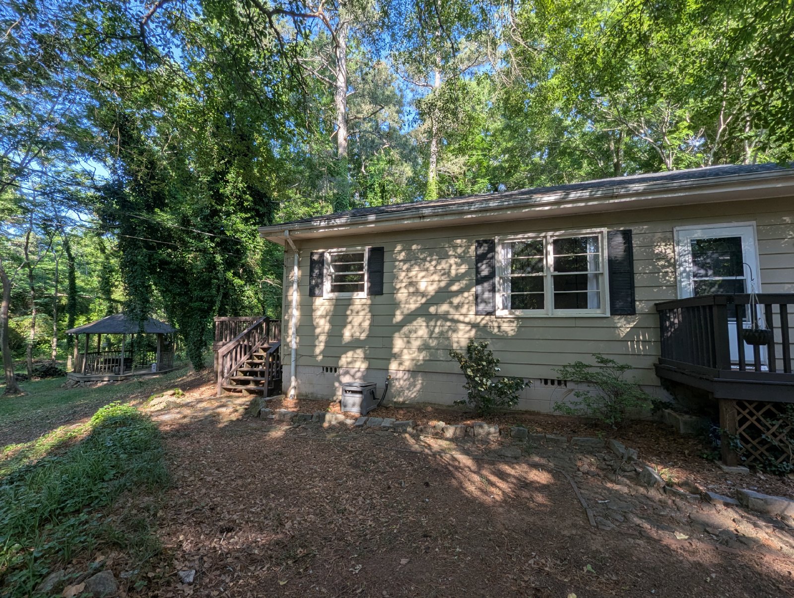 Cozy Two-Bedroom Bungalow on Private Dead-end property image