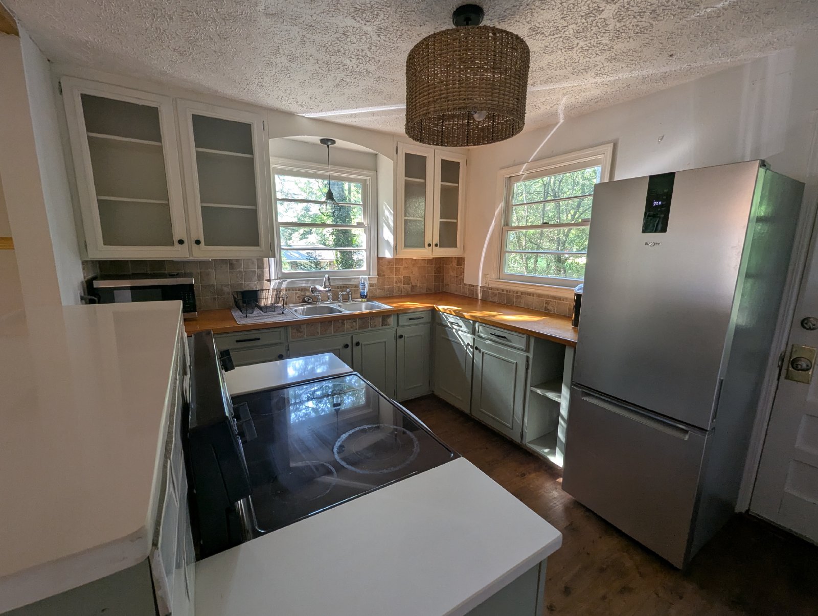 Cozy Two-Bedroom Bungalow on Private Dead-end property image