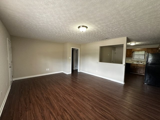 Charming, Pet-Friendly 2-bed/1-bath Duplex in West Athens property image