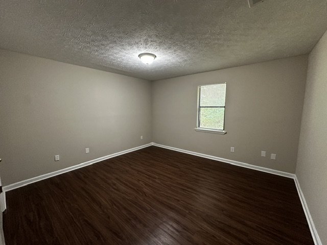 Charming, Pet-Friendly 2-bed/1-bath Duplex in West Athens property image