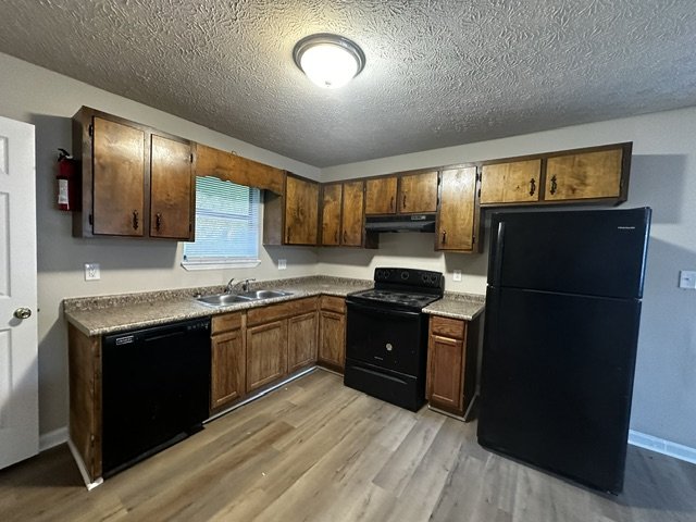 Pet-Friendly 2-bedroom, 1-bath Duplex located on Athens' West Side property image