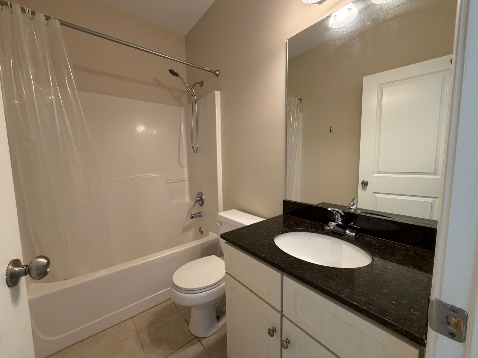 Lovely 3 Bedroom 3 Bath Townhouse on the east side of Athens, GA property image