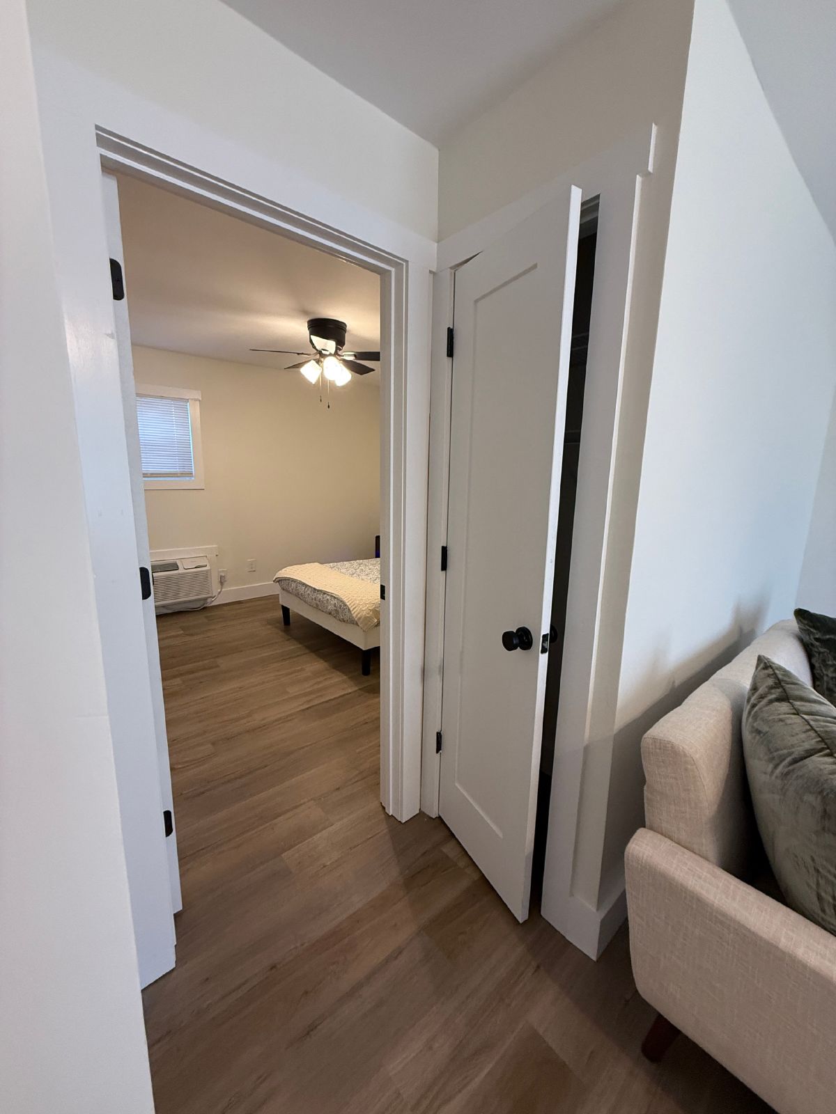 1 BR/ BA Near UGA – Newly Renovated Units Available Soon! Pre-Lease For 2026 property image