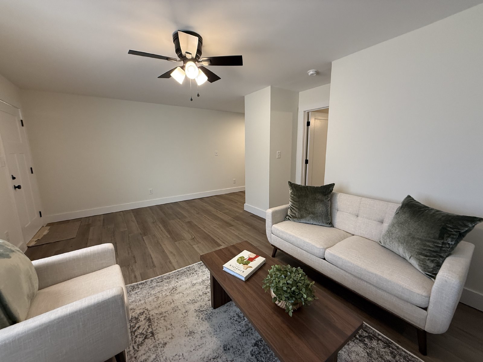 1 BR/ BA Near UGA – Newly Renovated Units Available Soon! Pre-Lease For 2026 property image
