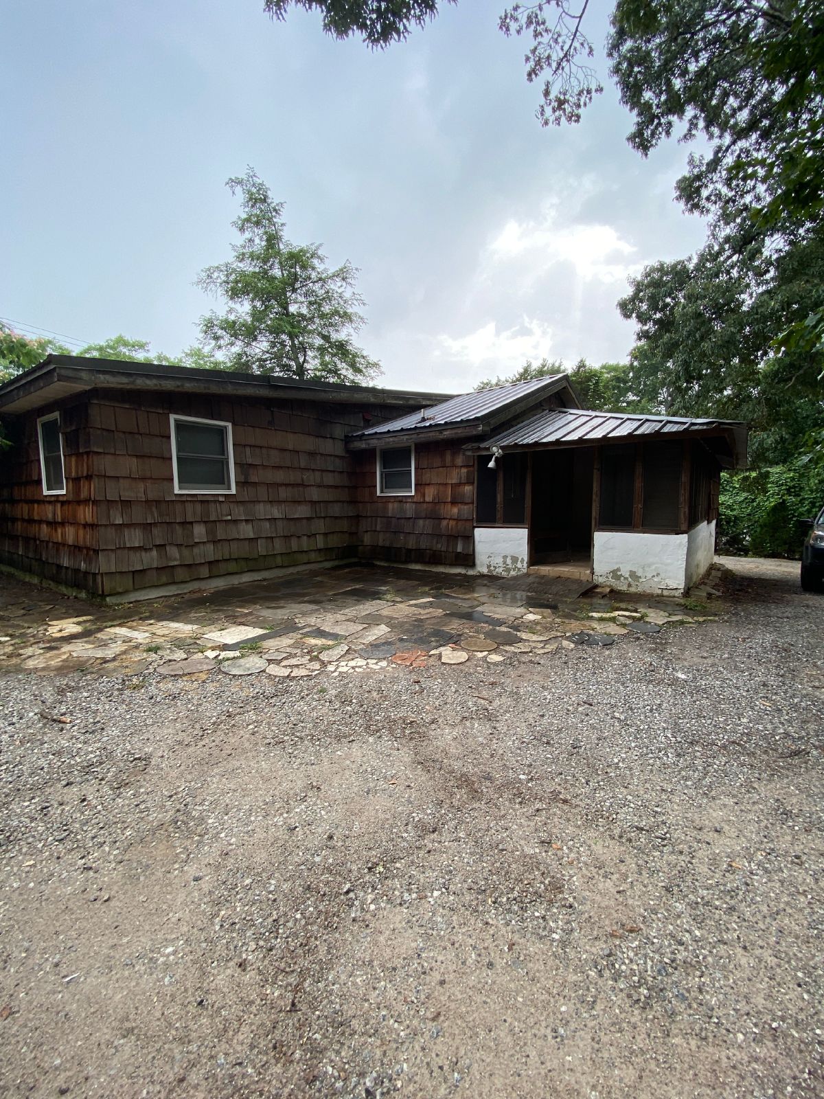 Charming 3-Bedroom, 2-Bath House with Detached Garage on west side of Athens, GA - PRE-LEASE FOR July 15, 2026 property image
