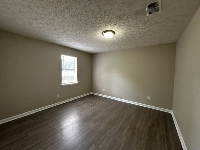 Pet-Friendly 2-bedroom, 1-bath Duplex located on Athen’s West side property image
