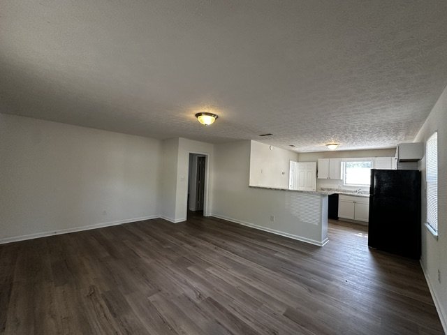 Pet-Friendly 2-bedroom, 1-bath Duplex in West Athens property image