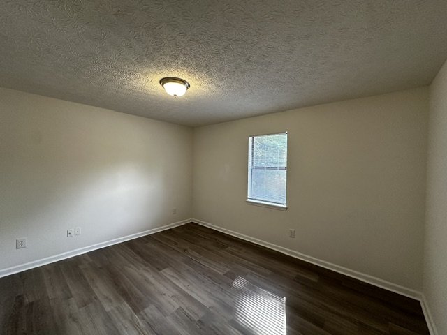 Pet-Friendly 2-bedroom, 1-bath Duplex in West Athens property image