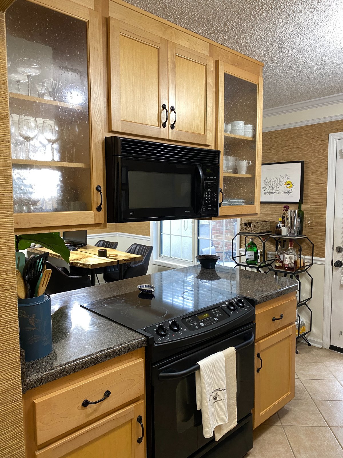 Stunning 2 Bed, 2.5 Bath Condo just off the Oconee Connector property image