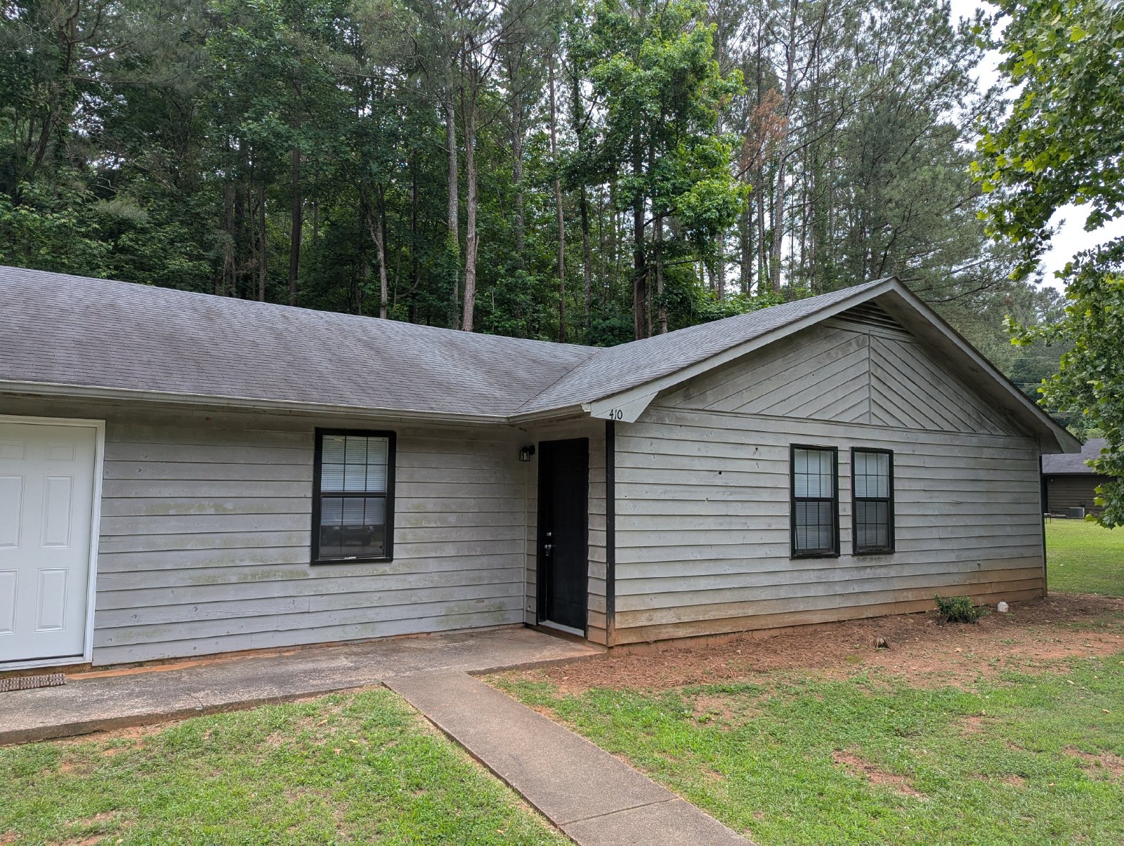 Pet-Friendly 2-bedroom, 1-bath Duplex in the Rustwood Community property image