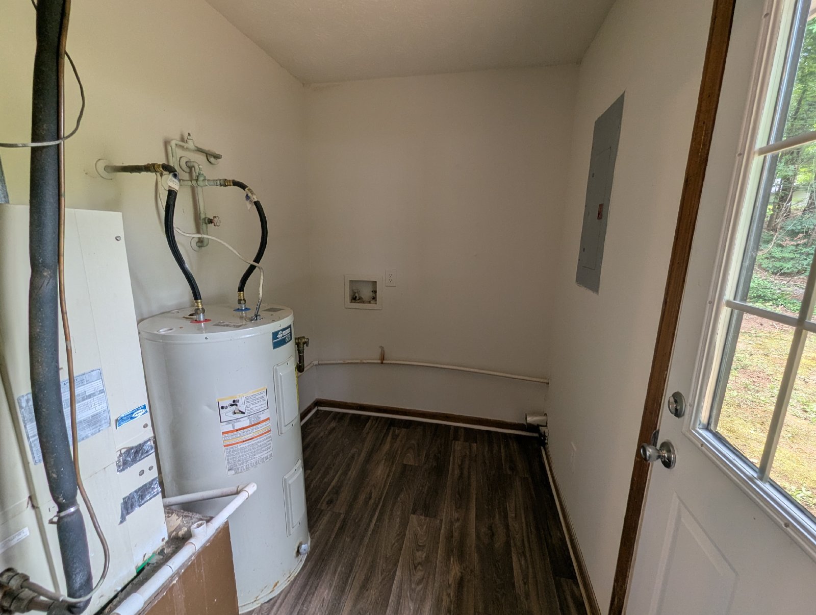 Pet-Friendly 2-bedroom, 1-bath Duplex in the Rustwood Community property image