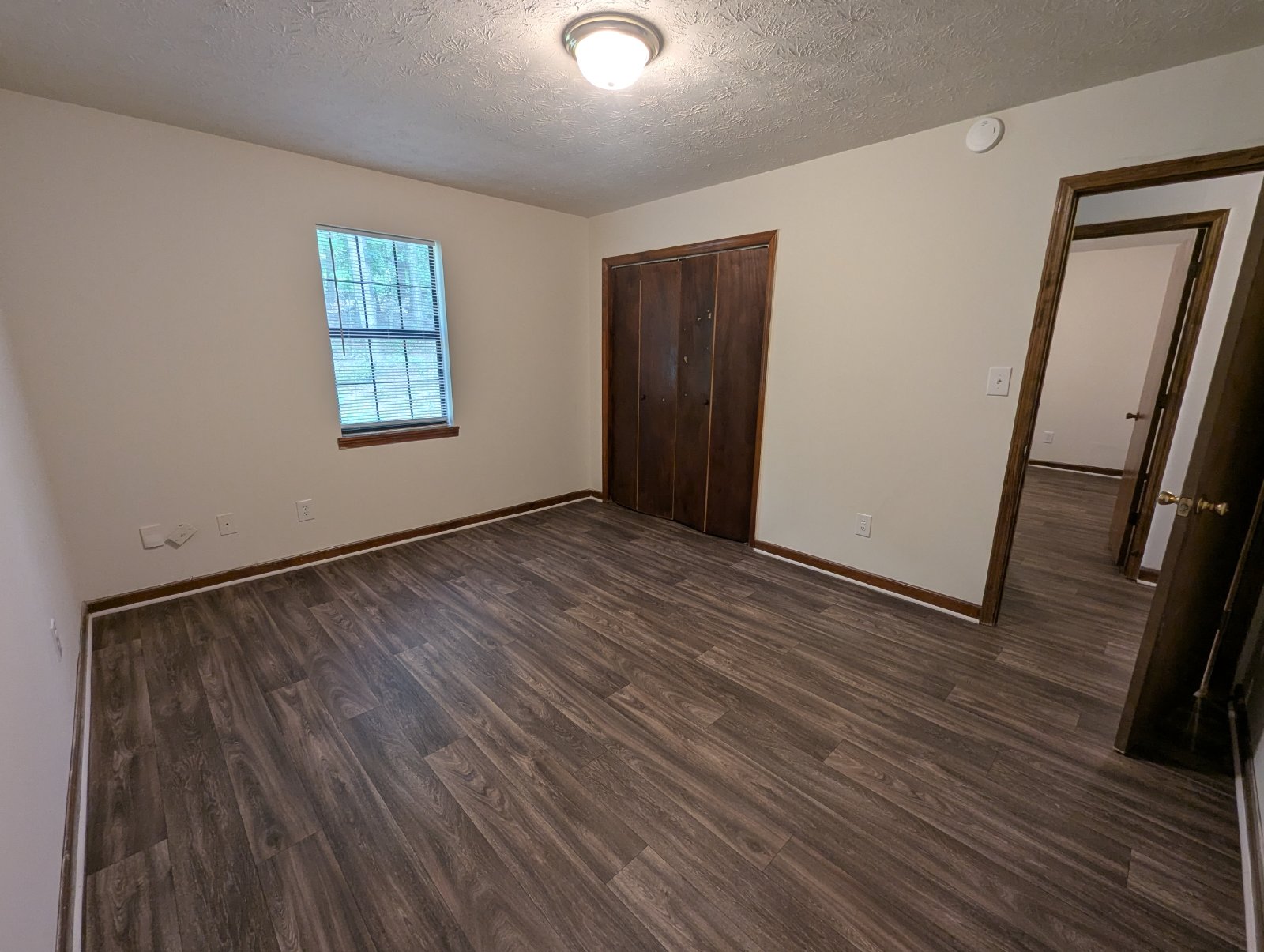Pet-Friendly 2-bedroom, 1-bath Duplex in the Rustwood Community property image