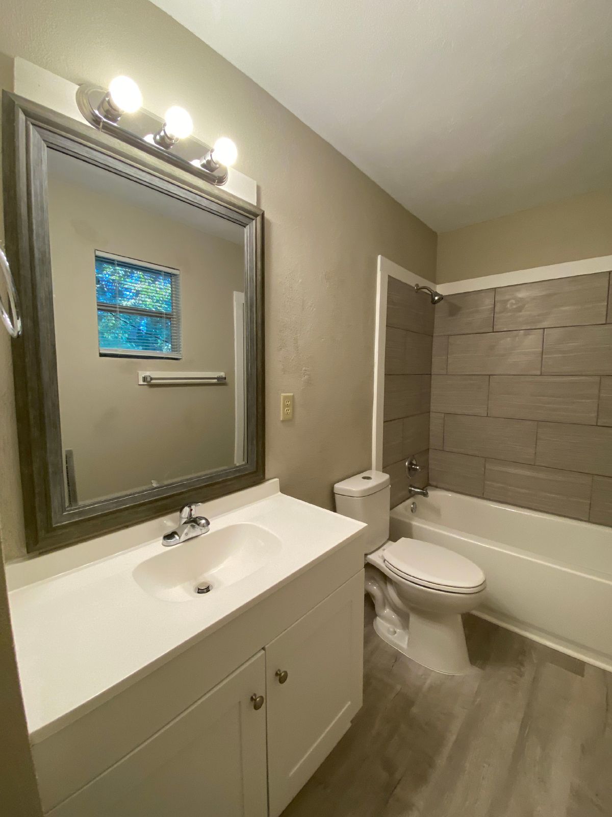 Renovated 1 Bedroom Duplex near Athens-Ben Epps Airport property image