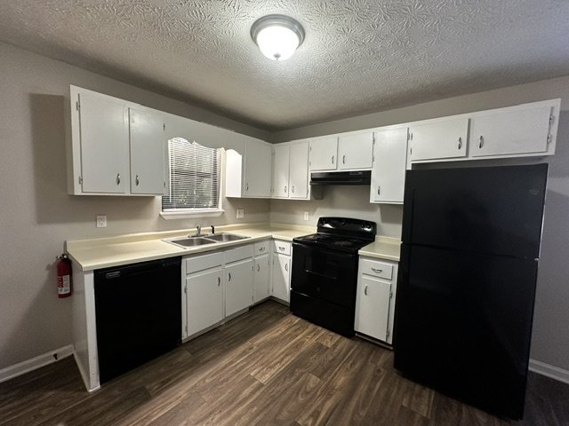 Pet-Friendly 2-bedroom, 1-bath Duplex located on Athen’s West side property image
