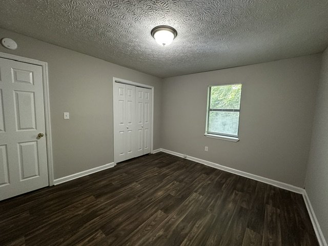 Pet-Friendly 2-bedroom, 1-bath Duplex located on Athen’s West side property image