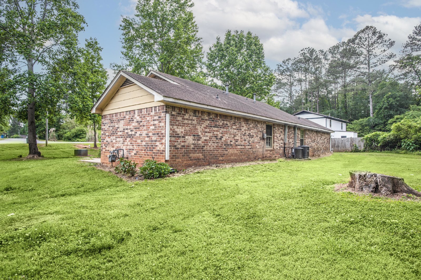 Cute 2-Bedroom 1-Bath Duplex on eastside of Athens, GA property image