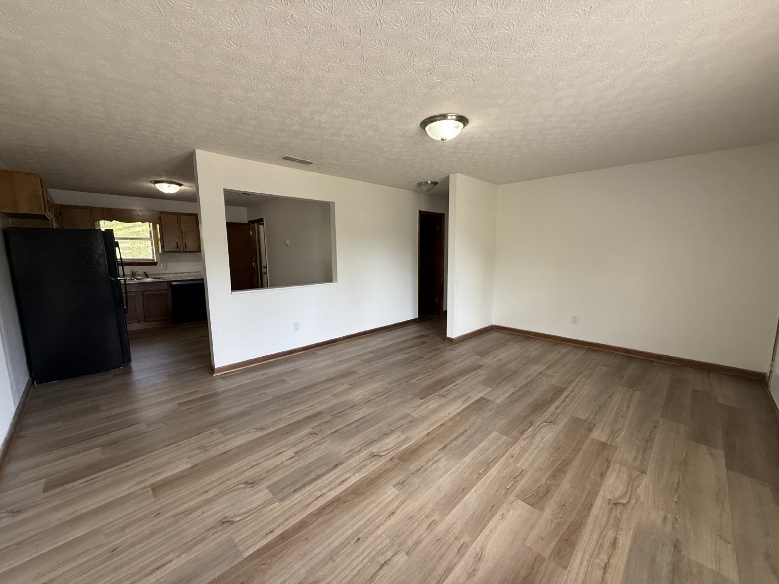 Charming Pet-Friendly 2-Bedroom/1-Bath Duplex in West Athens property image