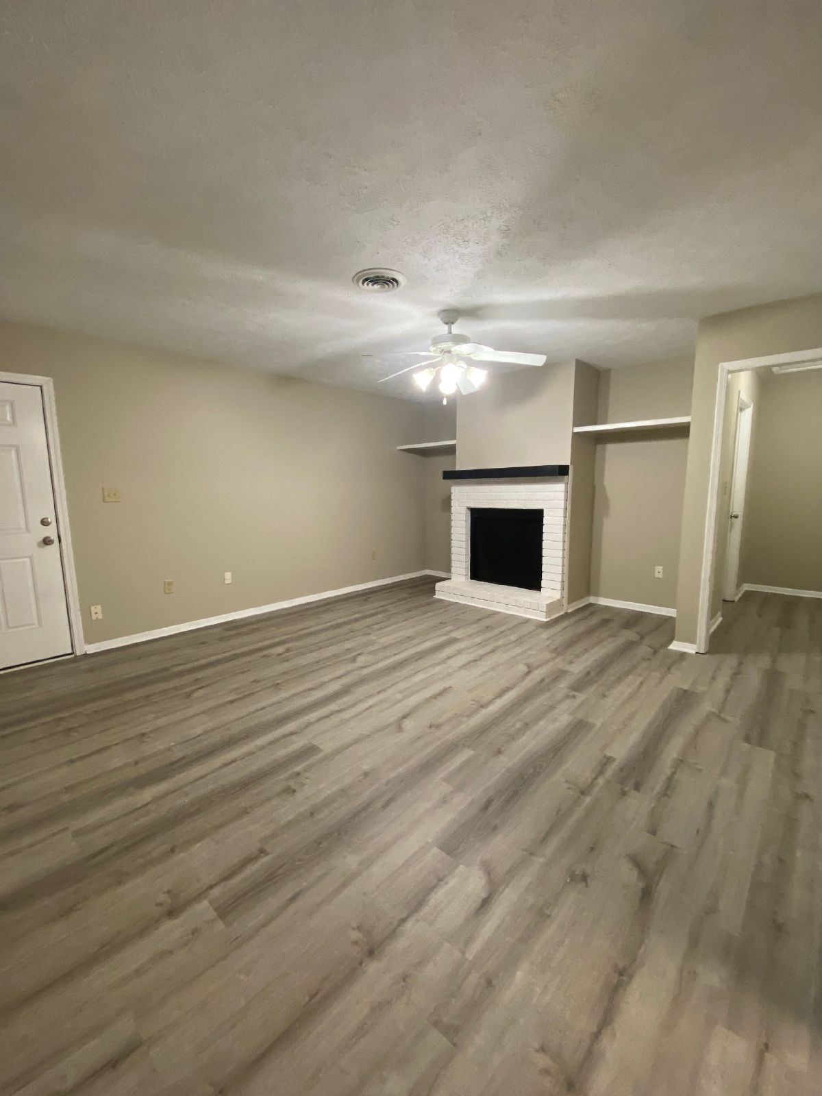 Cute 2 bedroom 1 bath duplex on the east side of Athens, GA property image