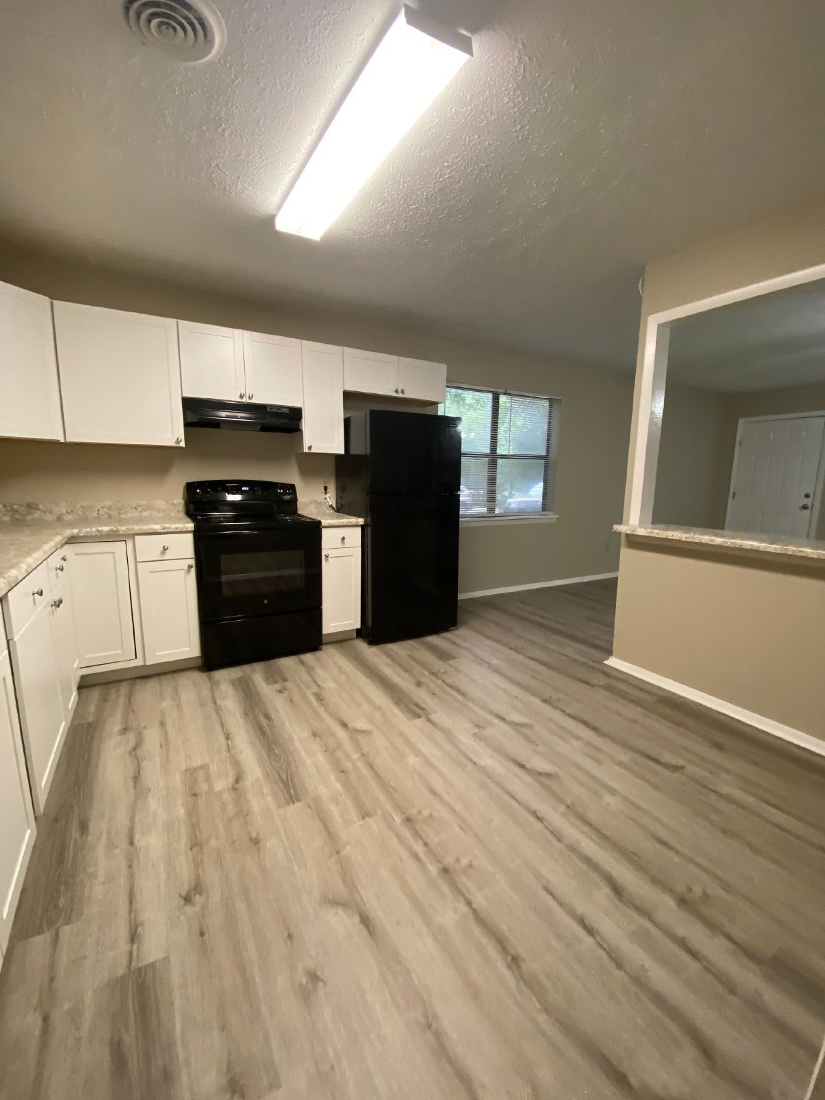 Cute 2 bedroom 1 bath duplex on the east side of Athens, GA property image
