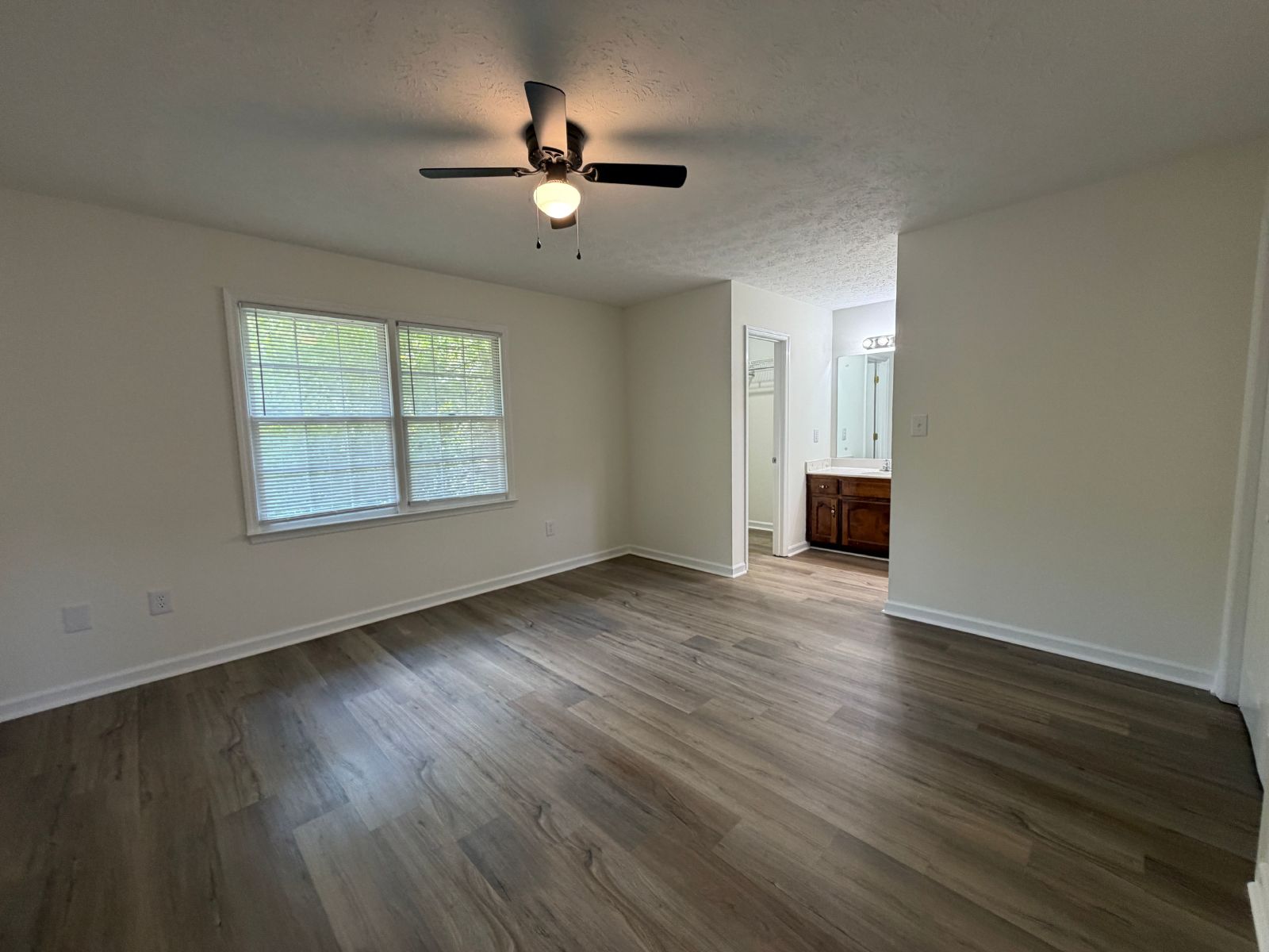 2 Bedroom 2.5 Bath Condominium in Sweetwater Plantation property image