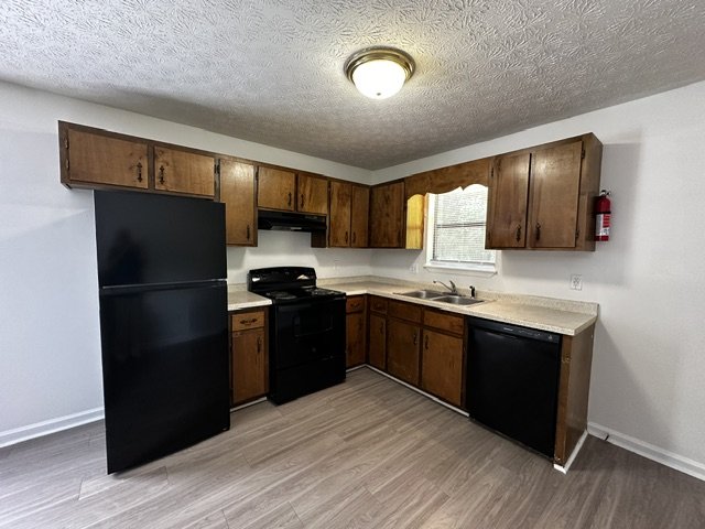 Pet-Friendly 2-bedroom, 1-bath Duplex Home in West Athens property image
