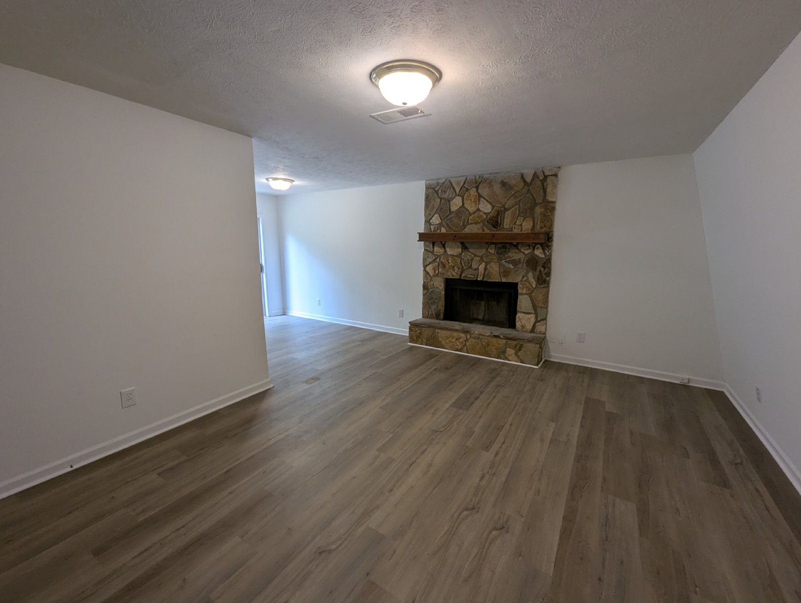 Pet-Friendly 2-bedroom, 1-bath Duplex in the Rustwood Community property image