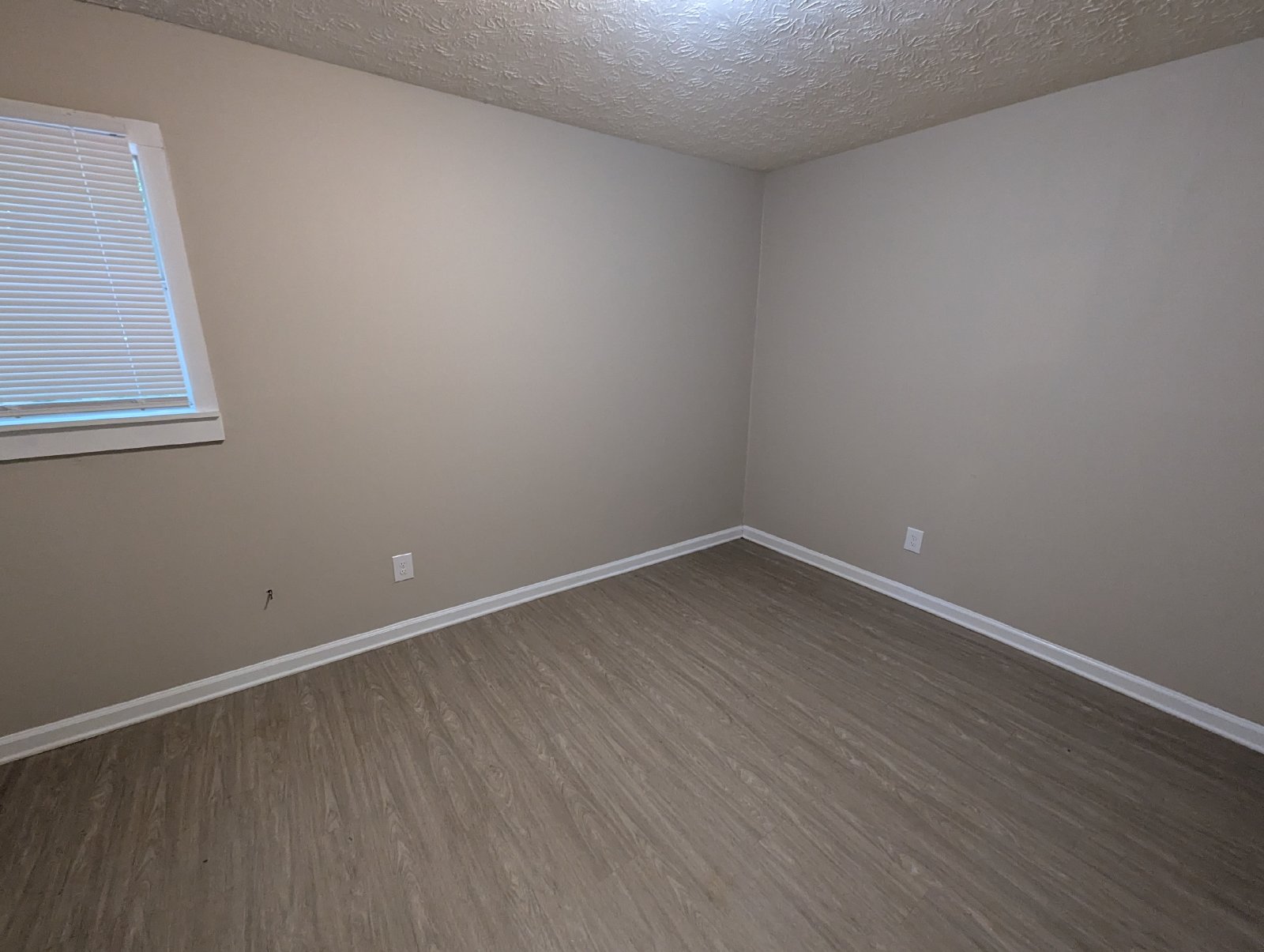 Pet-Friendly 2-bedroom, 1-bath Duplex in the Rustwood Community property image