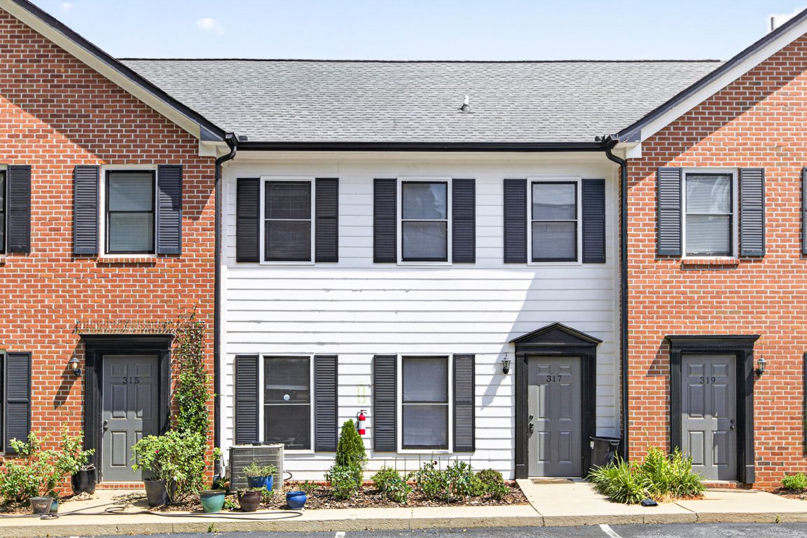Available now or Pre-Lease for Fall! 2 bedroom/2.5 bath condo with two car garage near Five Points property image