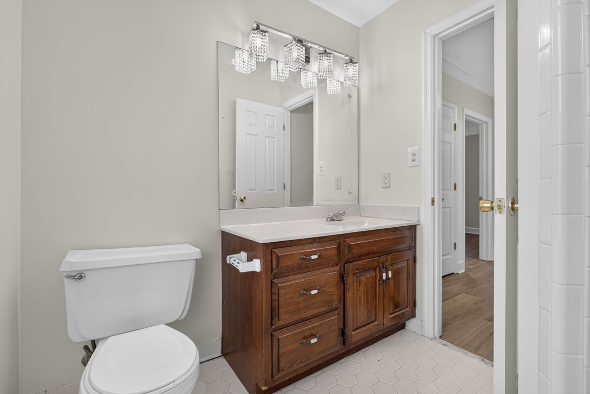 Available now or Pre-Lease for Fall! 2 bedroom/2.5 bath condo with two car garage near Five Points property image