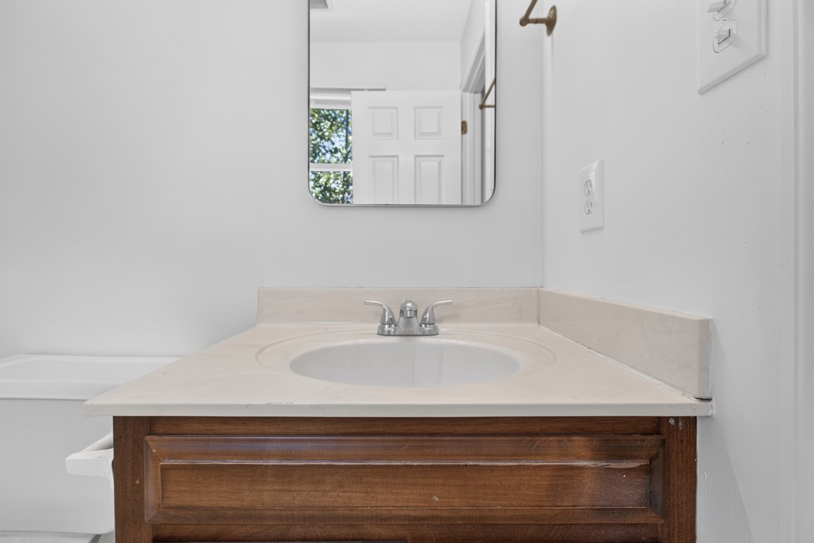 Available now or Pre-Lease for Fall! 2 bedroom/2.5 bath condo with two car garage near Five Points property image