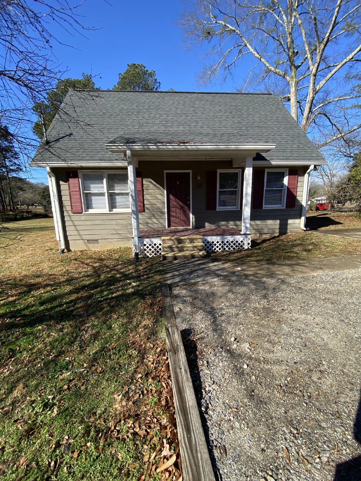 Charming, Pet-Friendly 3 Bedroom, 2 Bath Home on Whitehead Road property image