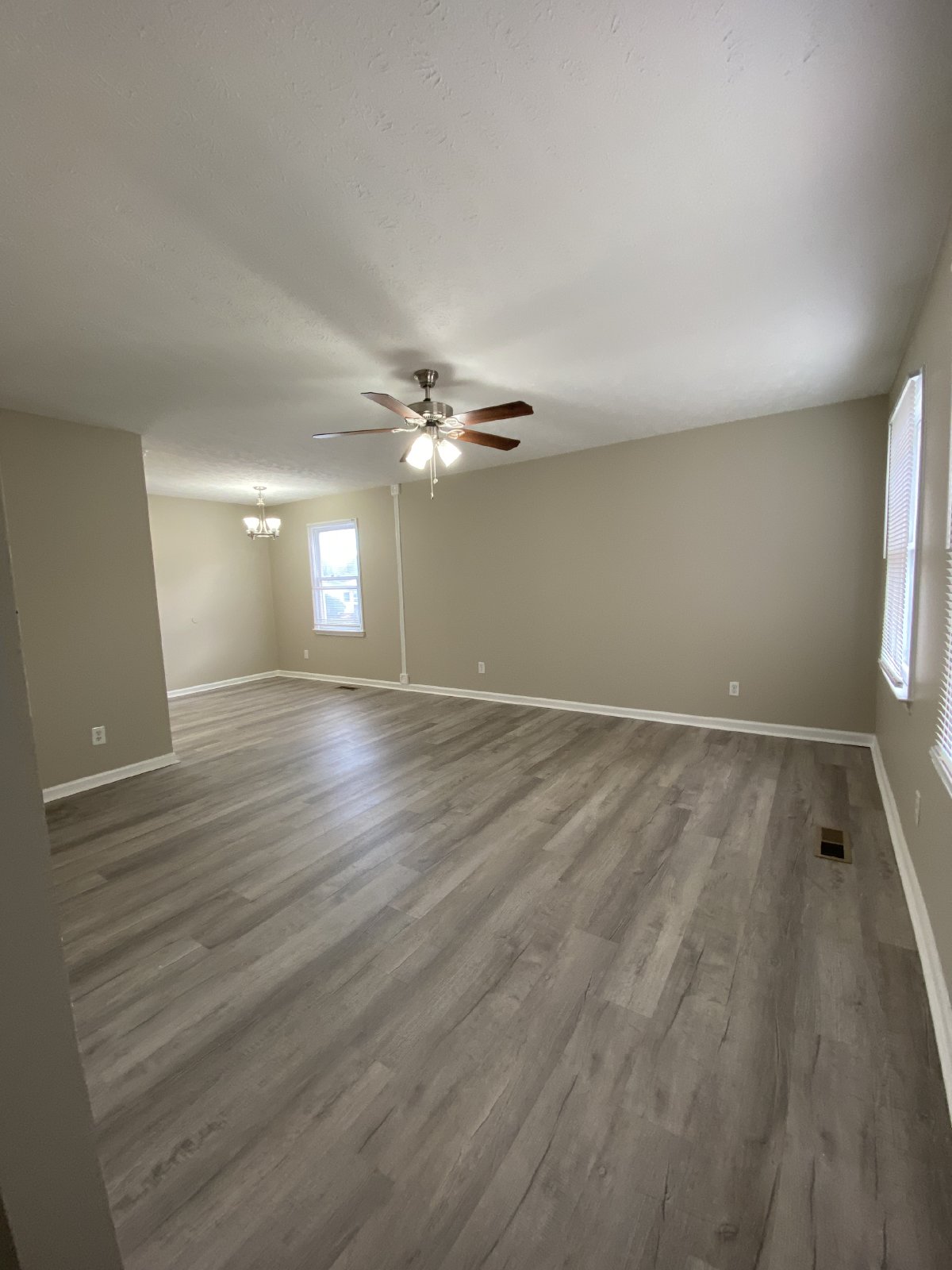 Charming, Pet-Friendly 3 Bedroom, 2 Bath Home on Whitehead Road property image