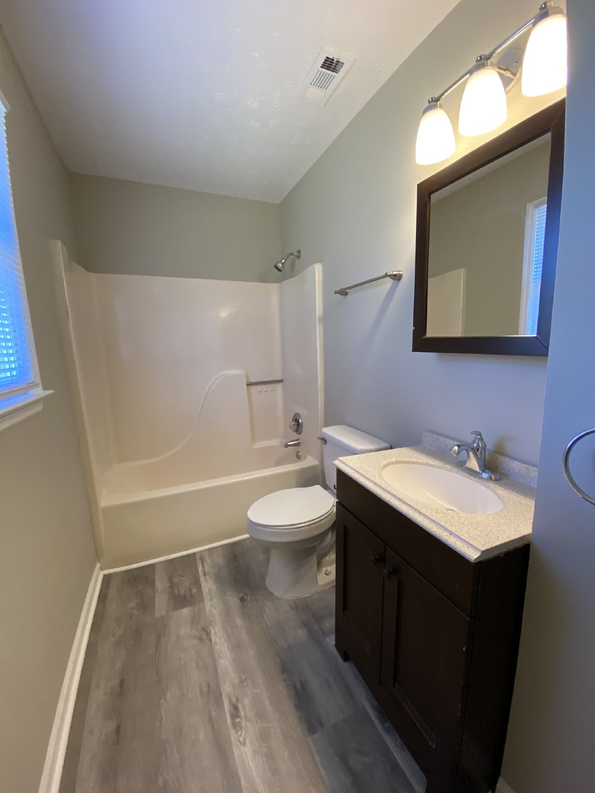 Charming, Pet-Friendly 3 Bedroom, 2 Bath Home on Whitehead Road property image