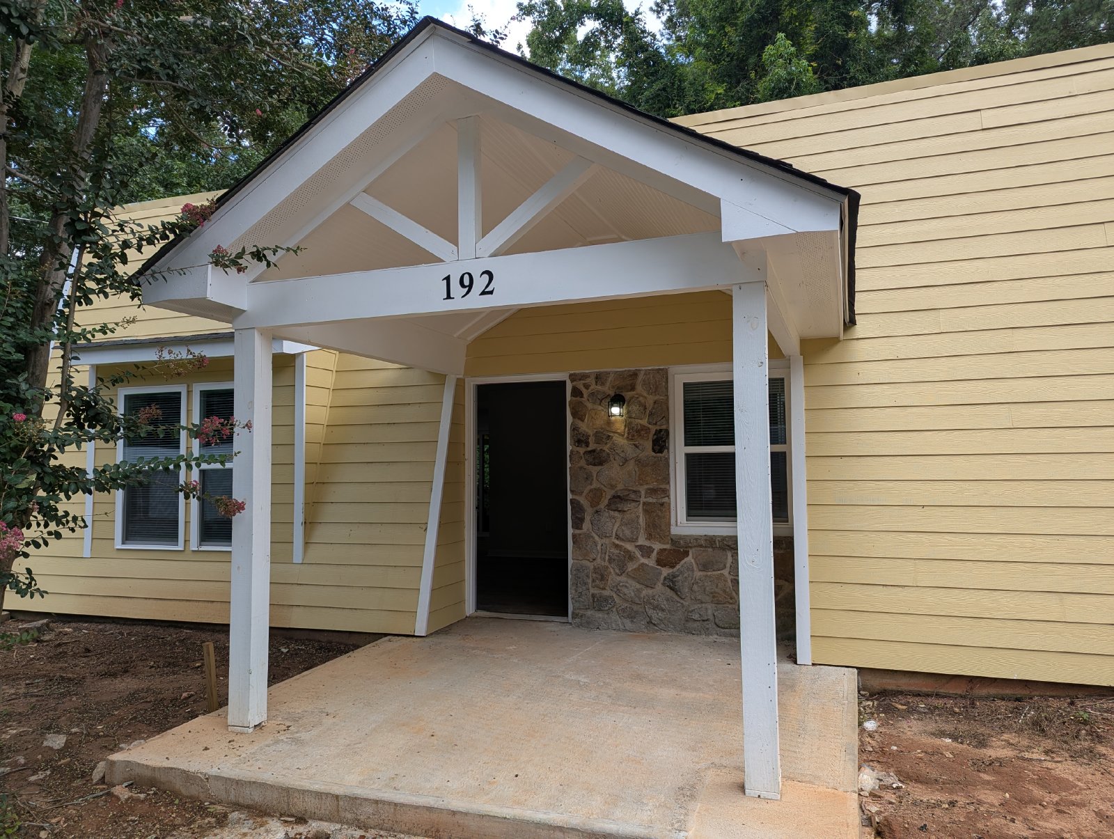 Newly Renovated 2 bd/1 ba Duplex Unit in East Athens property image
