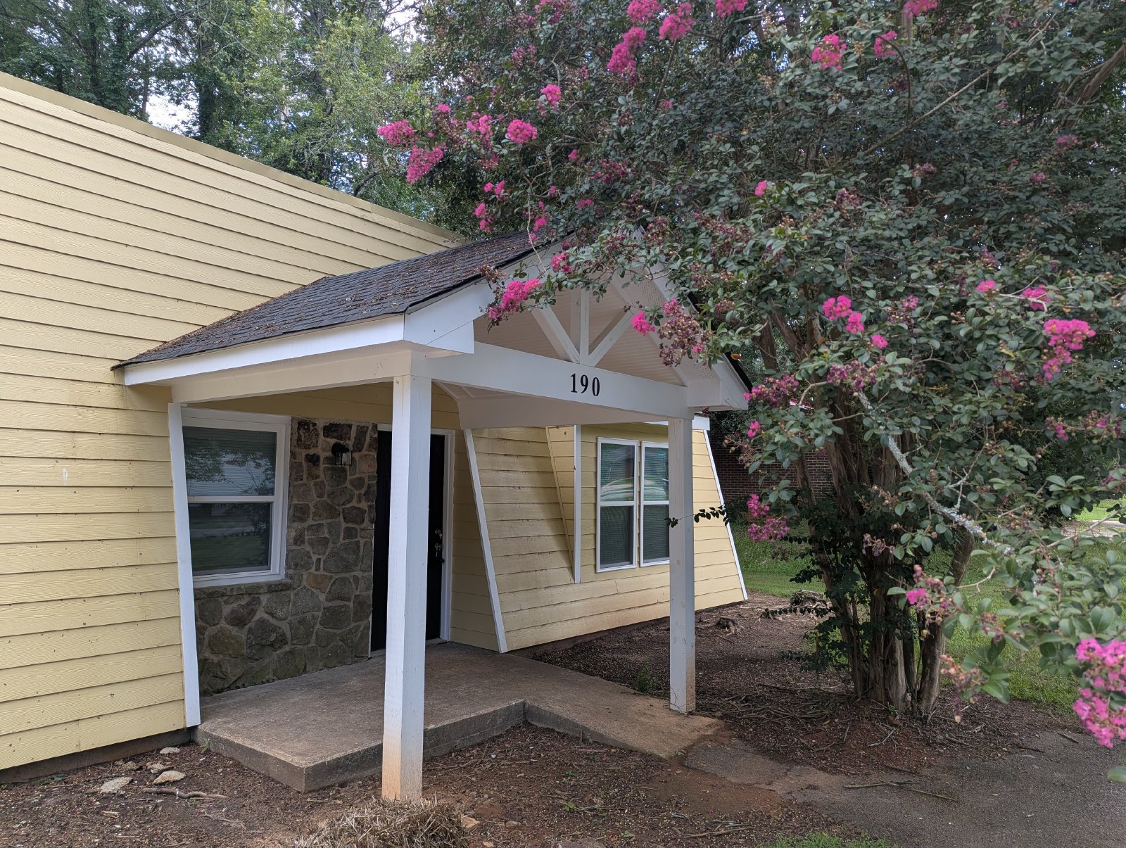Newly Renovated 2 bd/1 ba Duplex Unit in East Athens property image