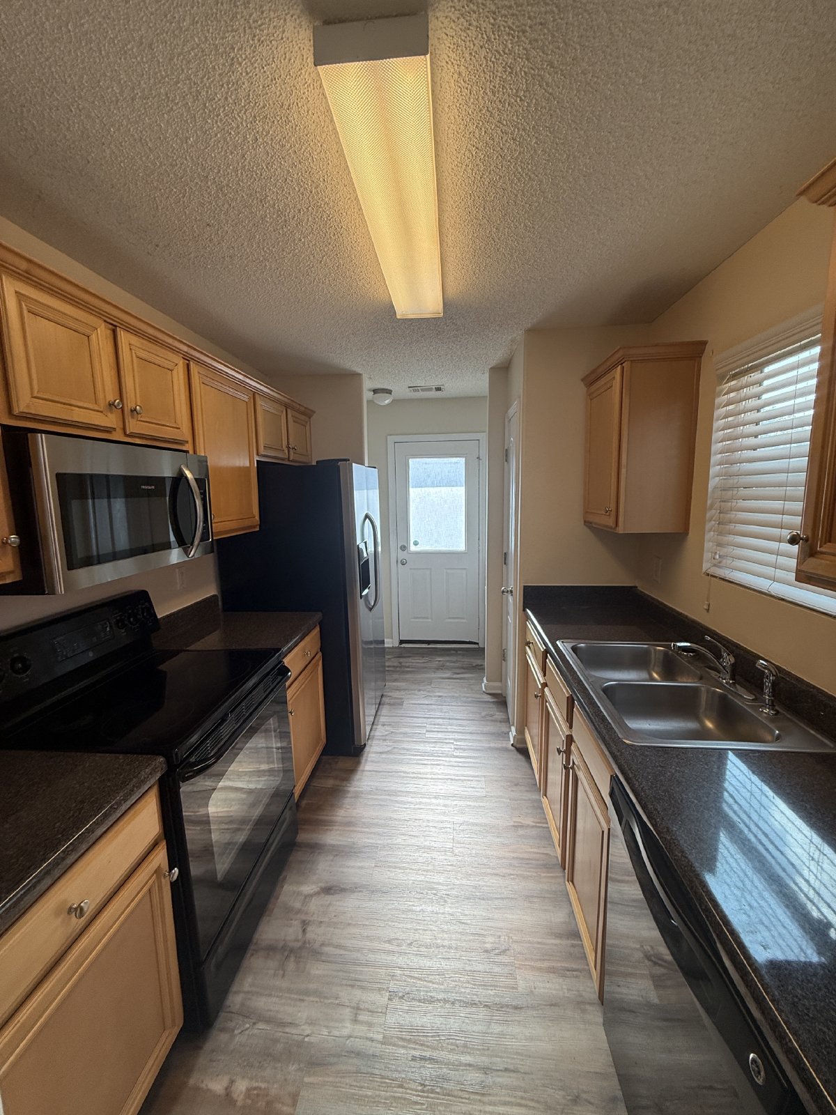 Discover Comfort and Convenience 3 BR/3 BA Home in Desirable Bridgewater Community! property image