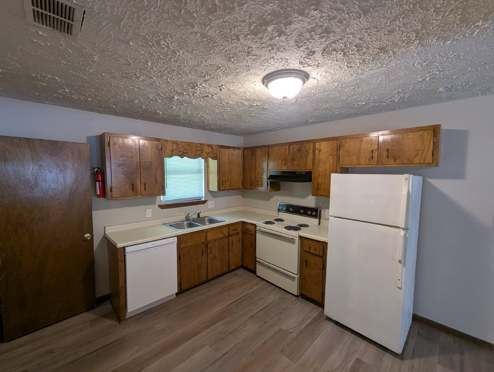 Renovated 2 BD/1 BA Duplex unit in East Athens property image