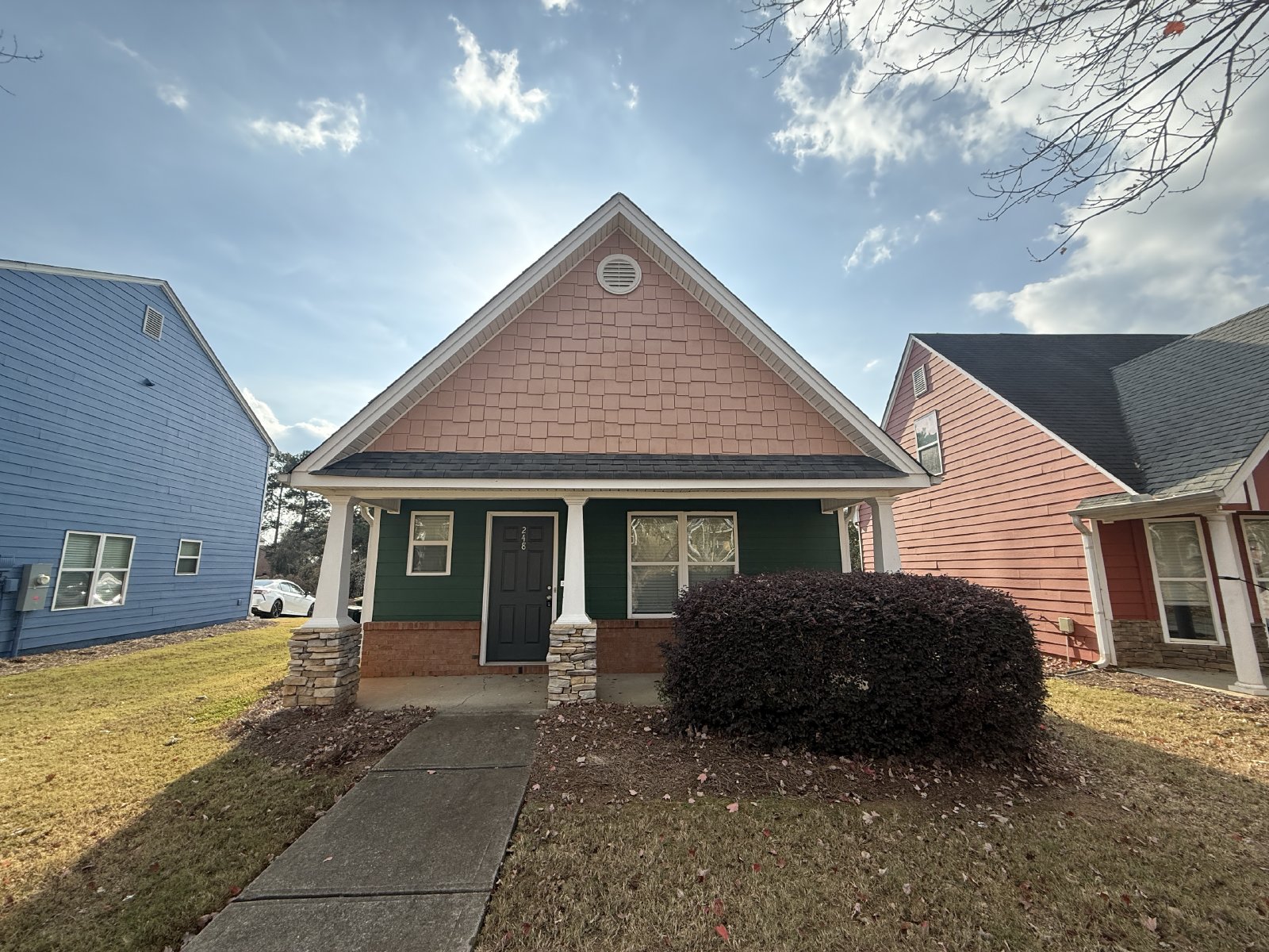 Discover Comfort and Convenience 3 BR/3 BA Home in Desirable Bridgewater Community! property image
