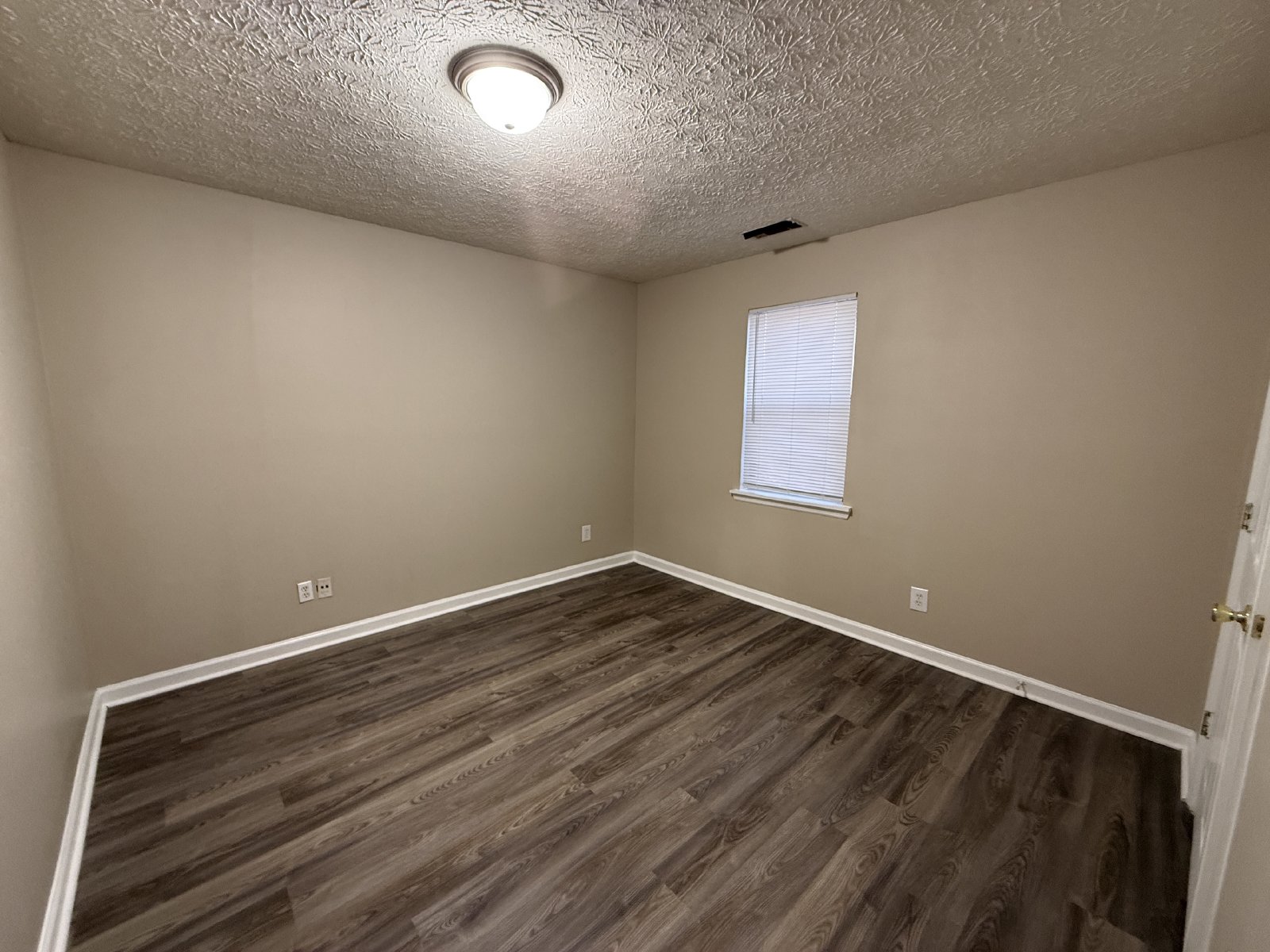 Pet-Friendly 2-Bedroom, 1-Bath Duplex in the Wellington Community property image