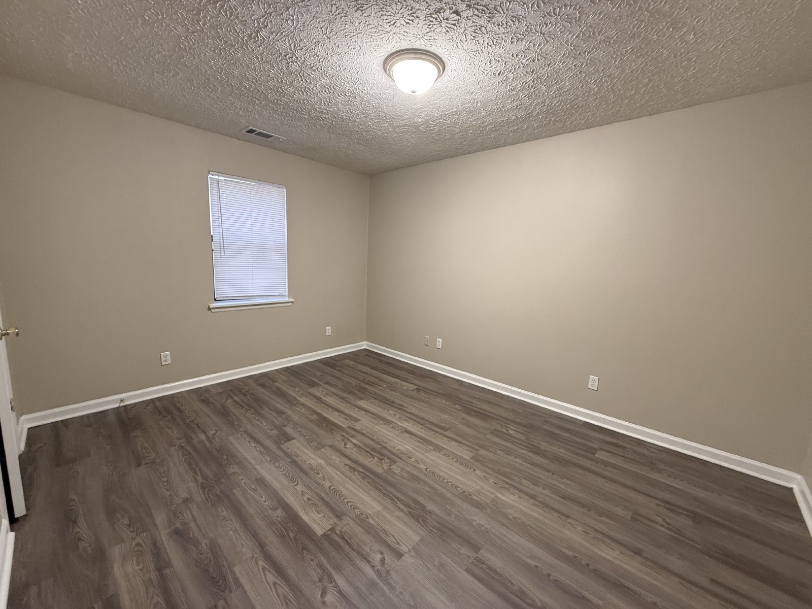 Pet-Friendly 2-Bedroom, 1-Bath Duplex in the Wellington Community property image
