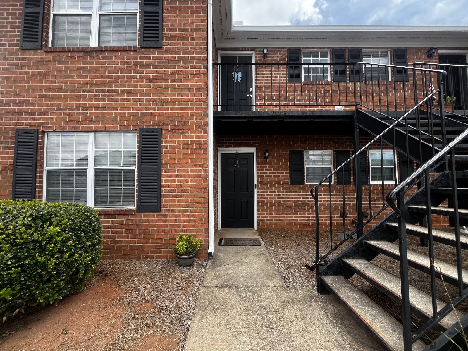 Pet Friendly, 2-bedroom 2-full bath, located in the desirable Five Points property image