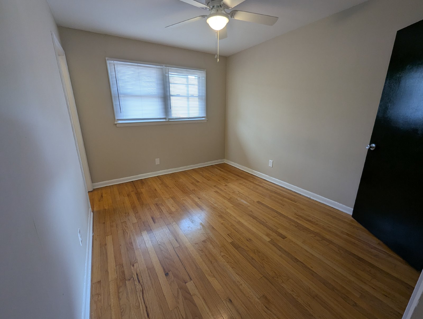 1 BD/1 BA Apartment Blocks away from UGA Campus and Five Points property image