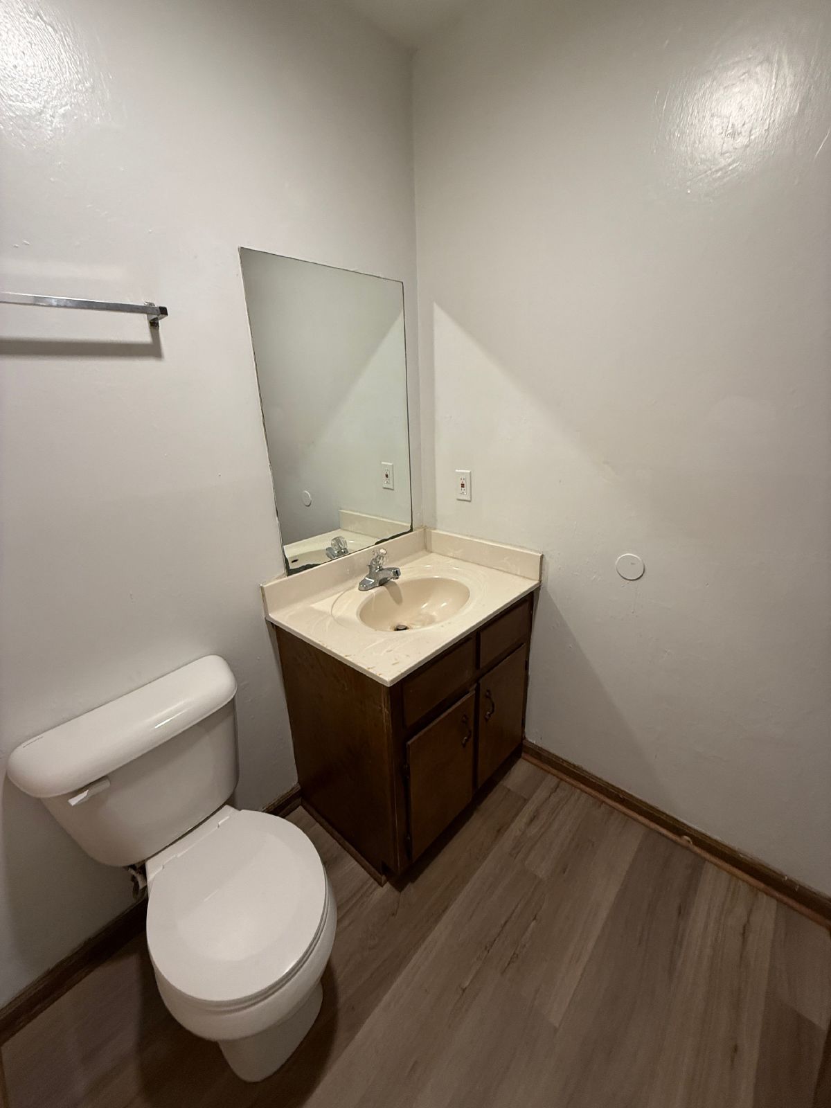 Charming Pet-Friendly 2-Bedroom/1-Bath Duplex in West Athens property image
