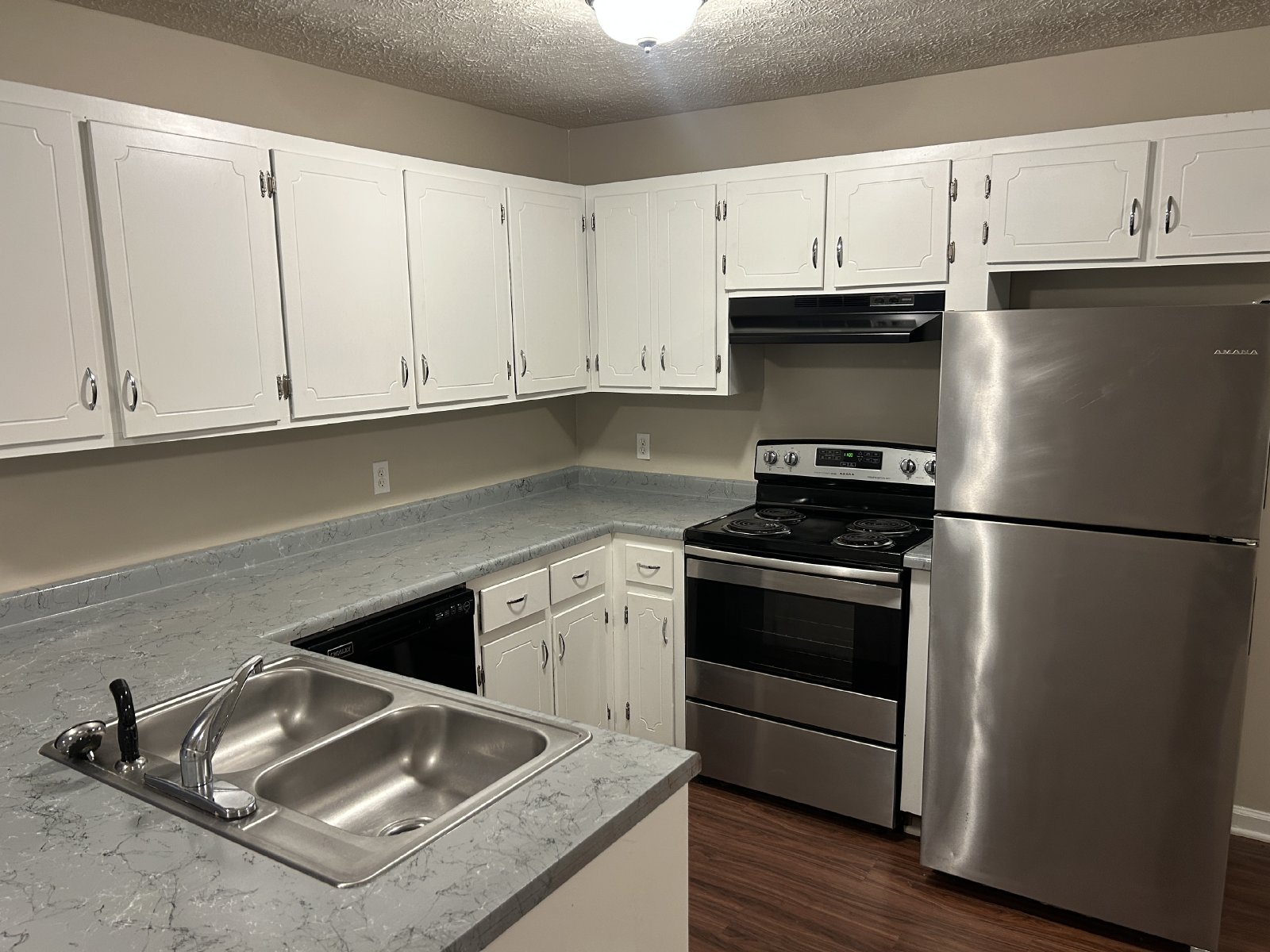 Pet-Friendly 2-Bedroom, 1-Bath Duplex in the Wellington Community property image