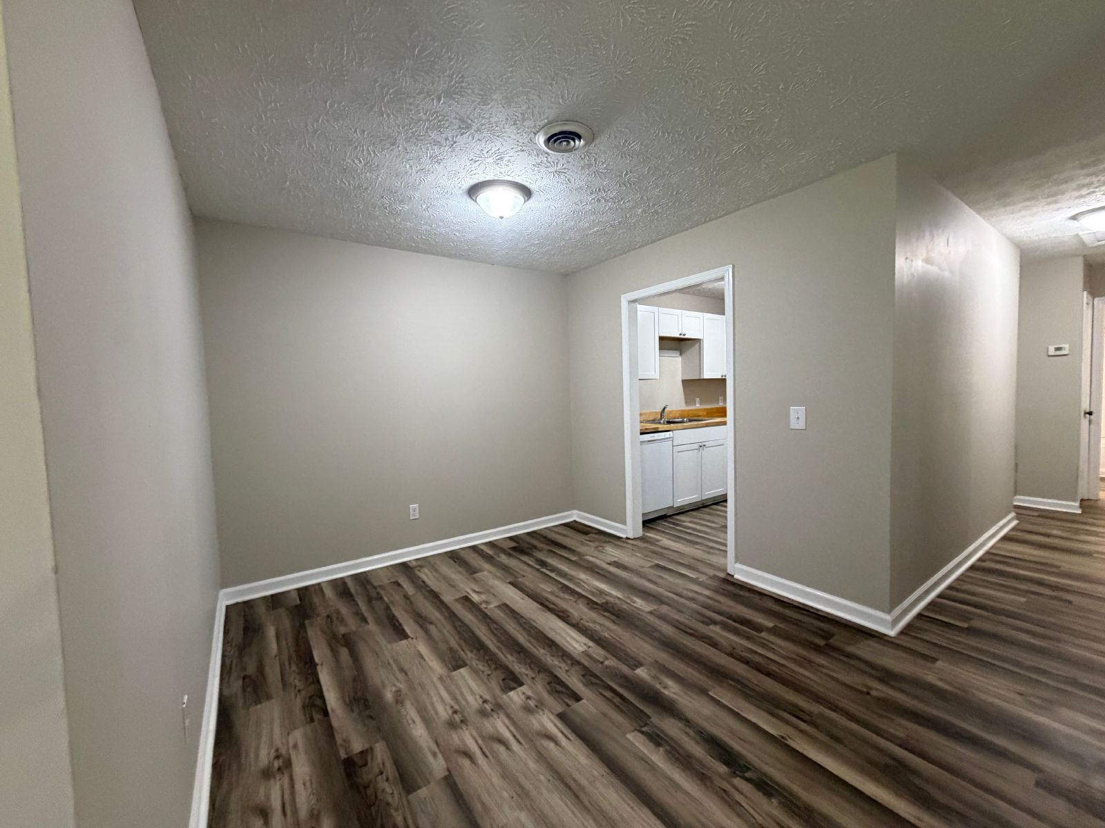 Adorable 2 bedroom 1.5 bath duplex in Athens, GA. property image