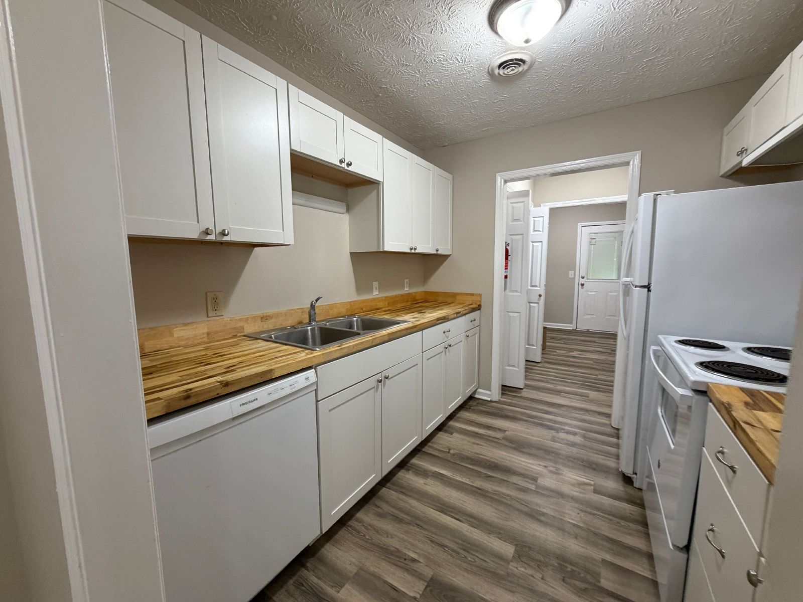 Adorable 2 bedroom 1.5 bath duplex in Athens, GA. property image