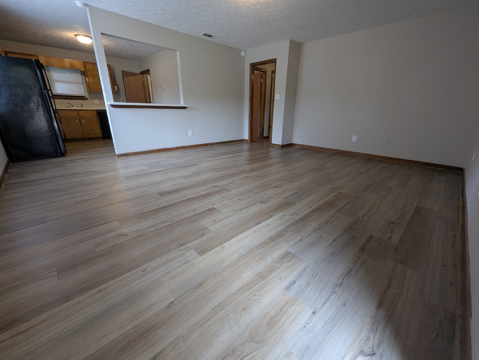 Renovated Pet-Friendly 2-bedroom, 1-bath Duplex unit property image