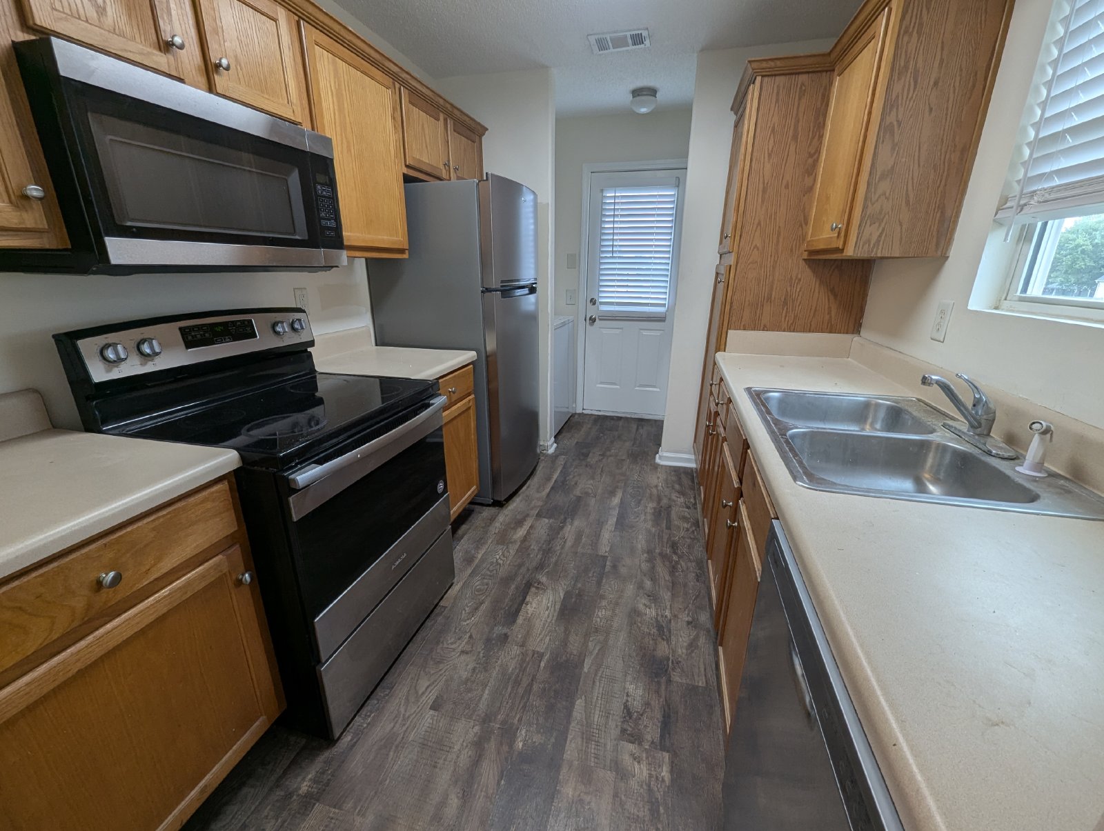 3 Bed/2 Bath Townhome in the Bridgewater Community property image