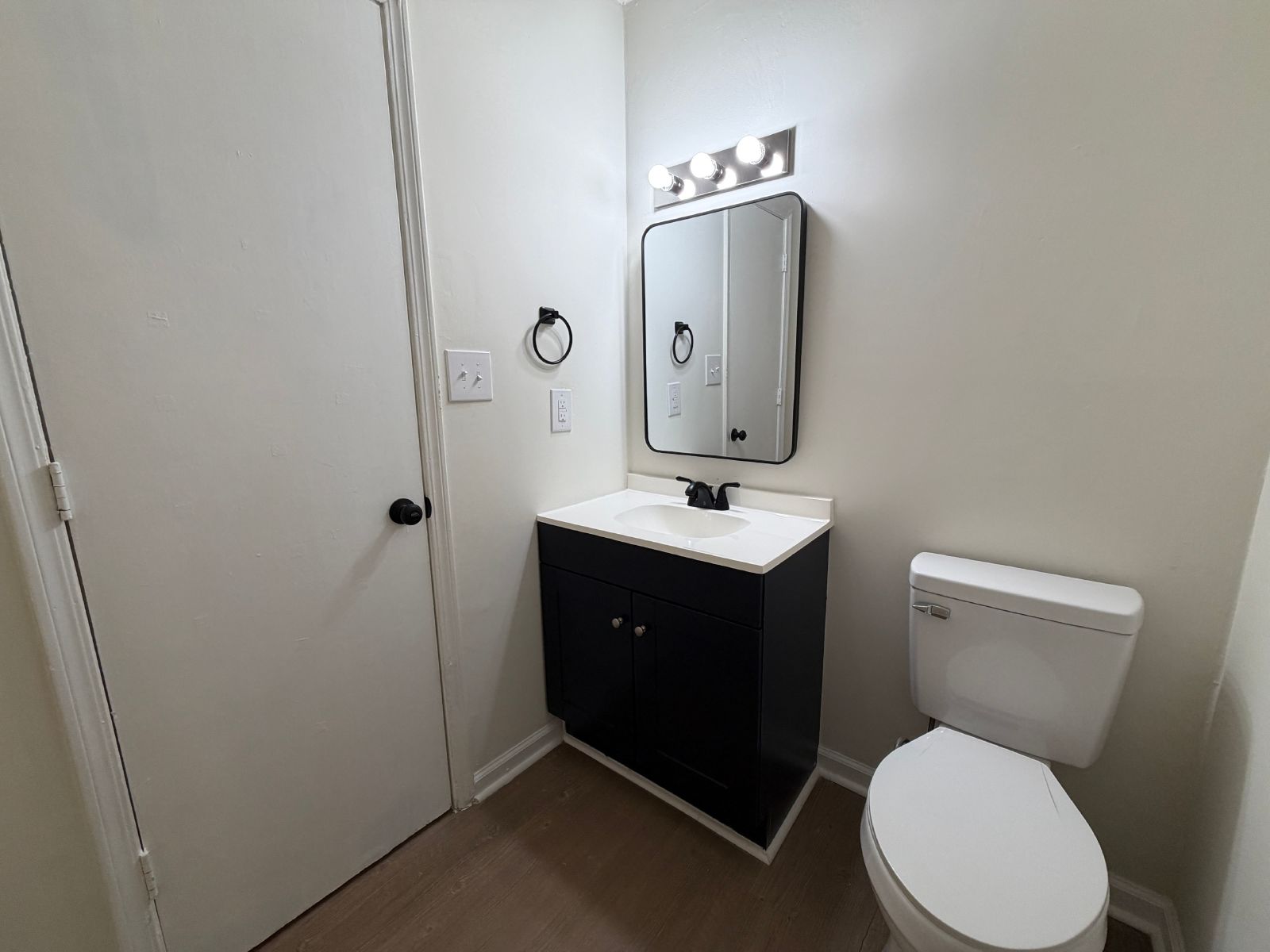 Renovated 2-bedroom, 1-bath duplex in east athens, ga property image